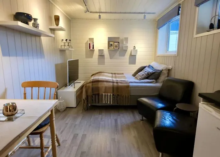 Cozy With Free Parking アパート トロムソ
